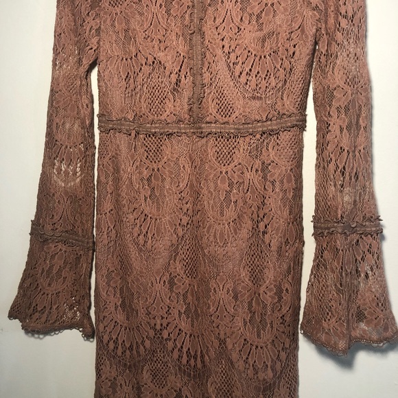 Dress from Taiwan - Picture 2 of 2